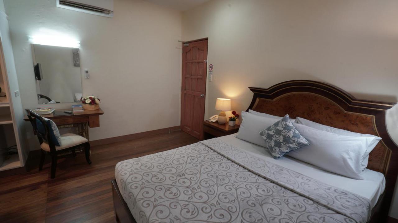 1775 Adriatico Suites Manila Zewnętrze zdjęcie