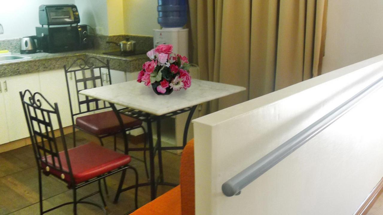 1775 Adriatico Suites Manila Zewnętrze zdjęcie